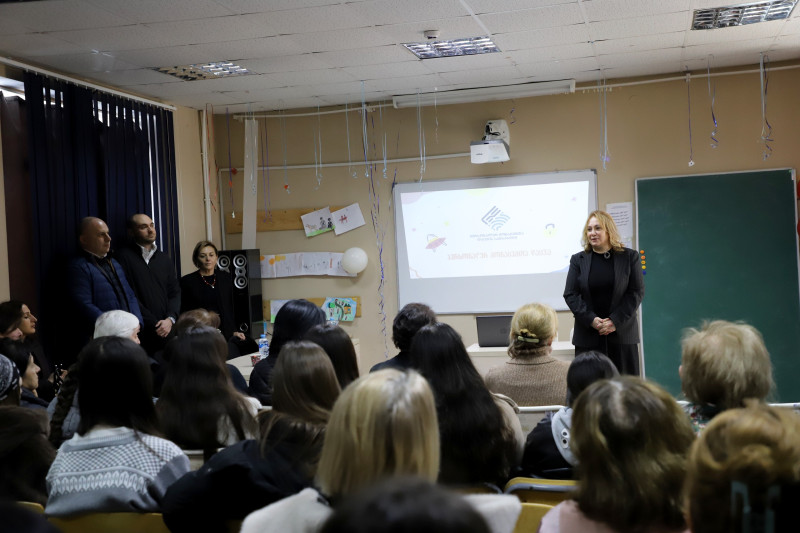 პერსონალურ მონაცემთა დაცვის საერთაშორისო დღესთან დაკავშირებით, სამსახურმა ქვეყნის მასშტაბით სკოლებში მასშტაბური საინფორმაციო შეხვედრები გამართა