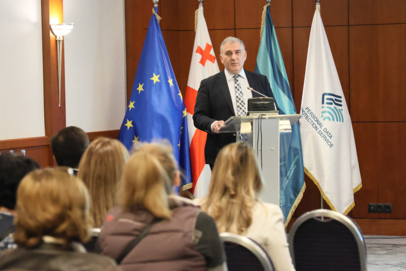 სამსახურმა შეზღუდული შესაძლებლობების მქონე (შშმ) პირთა უფლებების საკითხებზე მომუშავე ორგანიზაციების წარმომადგენლებთან შეხვედრა გაიმართა