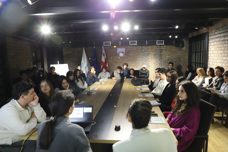 პროექტის „კონფიდენციალურობის გაკვეთილები“ ფარგლებში 600-მდე მოსწავლეს ტრენინგი ჩაუტარდა