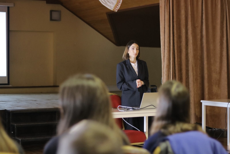 პერსონალურ მონაცემთა დაცვის საერთაშორისო დღესთან დაკავშირებით, სამსახურმა ქვეყნის მასშტაბით სკოლებში მასშტაბური საინფორმაციო შეხვედრები გამართა